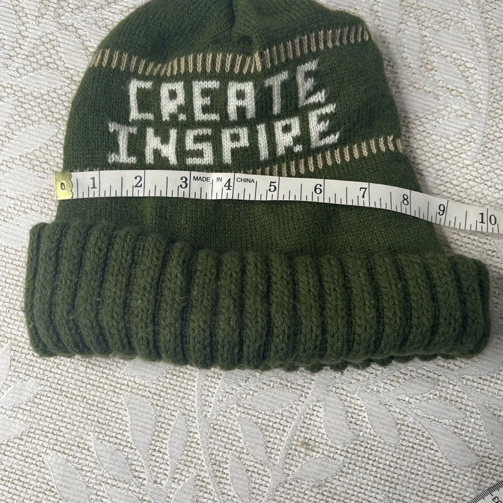 💕Bundle 3 for $20 Winter knit hat. CREATE INSPIRE. Green one size